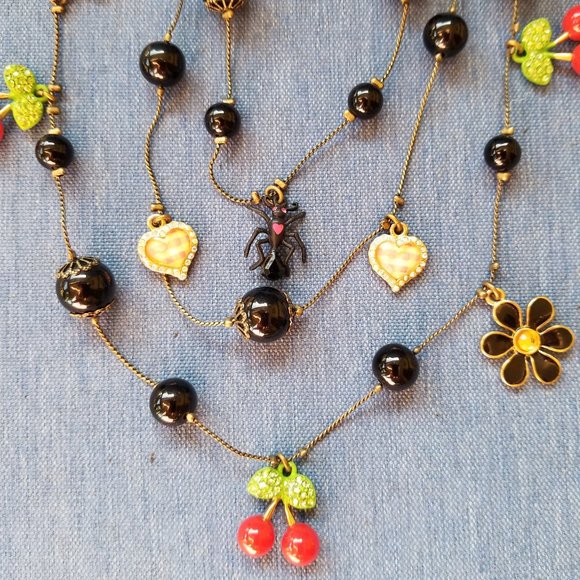 🕷️🍒Betsey Johnson Vintage 3-Chain Necklace - EPC🍒🕷️ - Picture 9 of 15